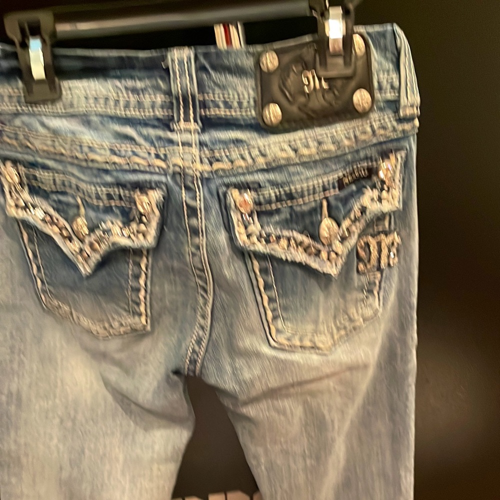 Miss me size 25 JE515502 cropped jeans. $75